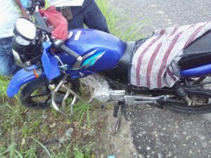 ROJA LA MOTOCICLETA