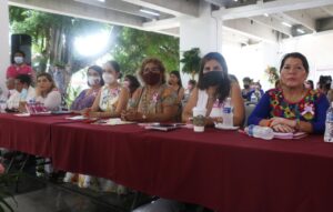 BOLETÍN ACAPULCO Adela Román en Congreso Nacional de Mujeres (1)