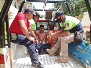 ROJA TRASLADANDOLO POR PROTECCION CIVIL