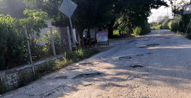 AYUTLA ASÍ LUCE LA CARRETERA (1)