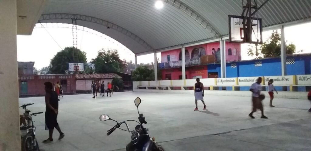 Marquelia Que la cancha siempre este limpia, piden