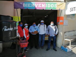 OME El personal de Copriseg en el mercado (1)