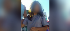 ROJA DETIENEN A PRESUNTA ROBA CHICOS