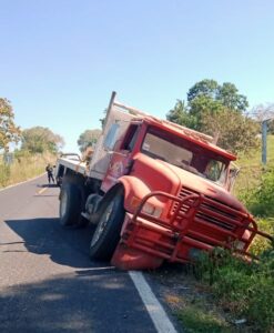 ROJA EL VOLTEO ACCIDENTADO (1)