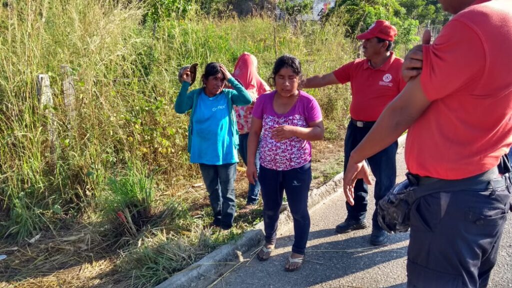 ROJA Las mujeres siendo atendidas (1)