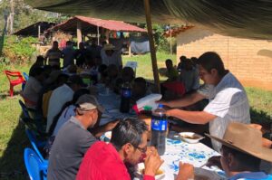 SAN LUIS COMIDA EN PUEBLO HIDALGO (1)
