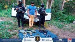 roja detenido en zihuatanejo