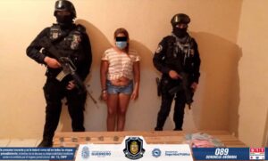 roja fue detenida con cristal y marihuana