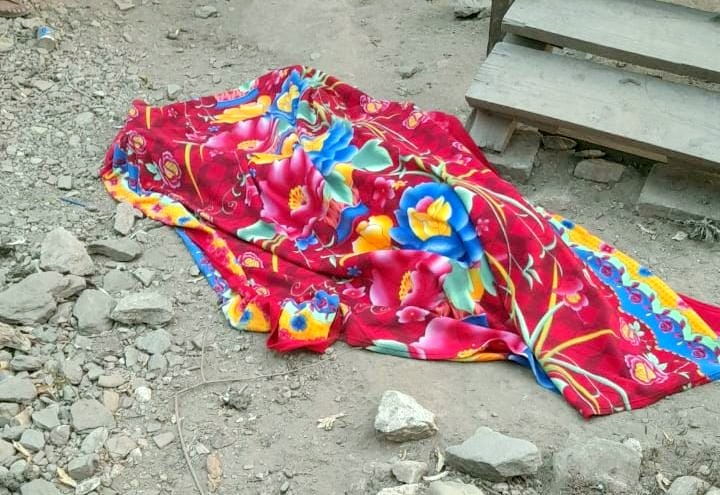 ROJA CUERPO DE PATRICIA VÁZQUEZ MARTÍNEZ
