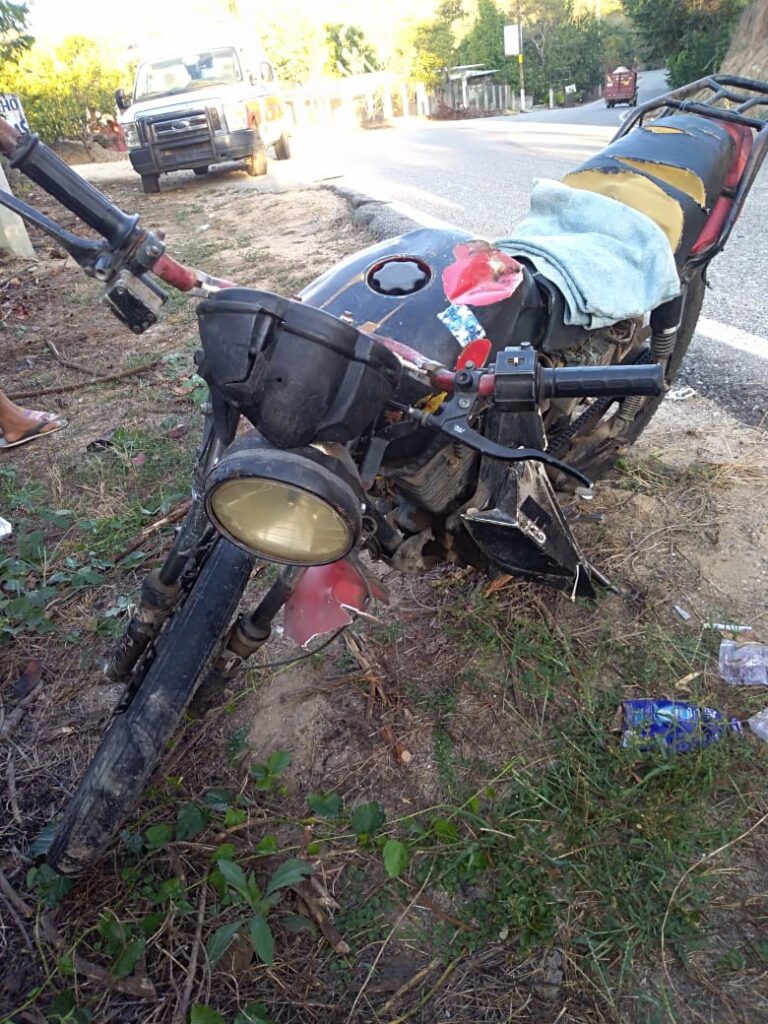 ROJA La motocicleta
