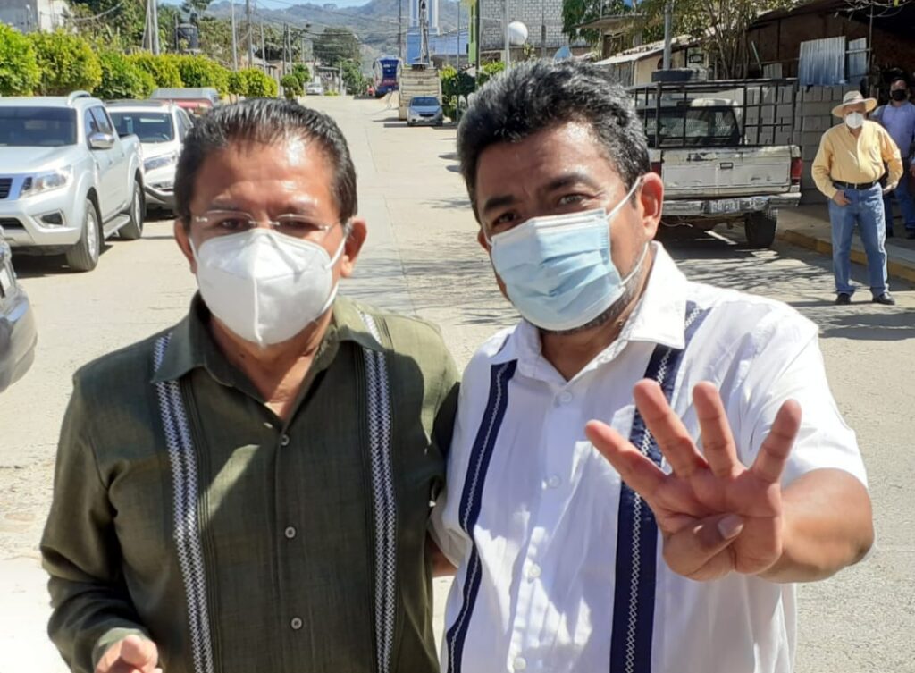 PRINCIPAL Genaro Vázquez Solis y Javier Vázquez García