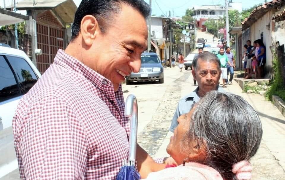 AZOYU EFREN LOPEZ