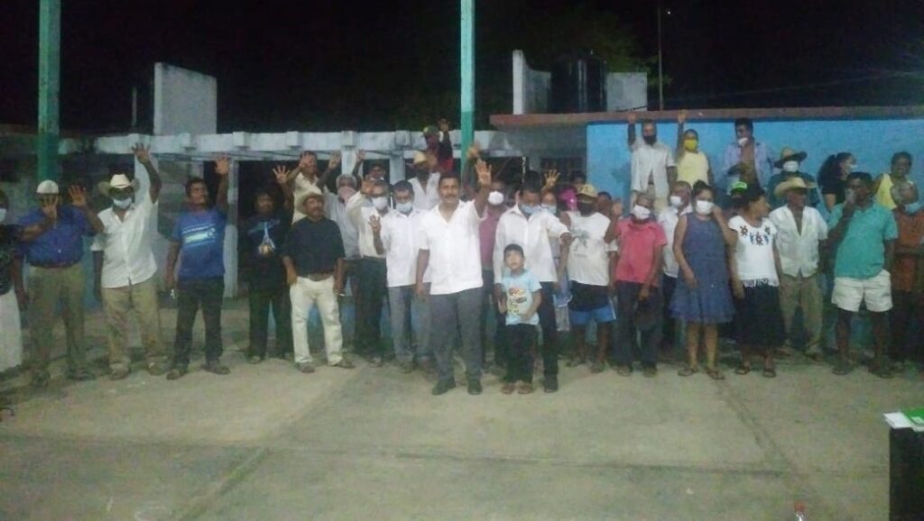 Juchitán Agua Zarca respalda al profesor Misael Parral