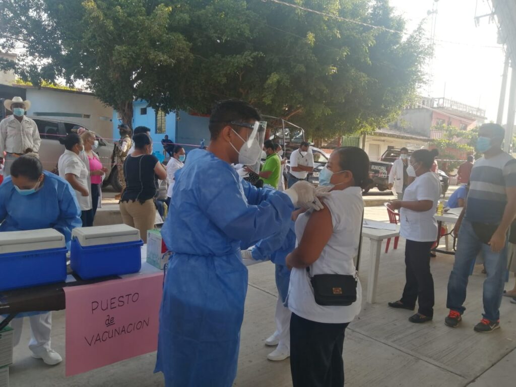 Marquelia Personal del centro de salud ya fue vacunado