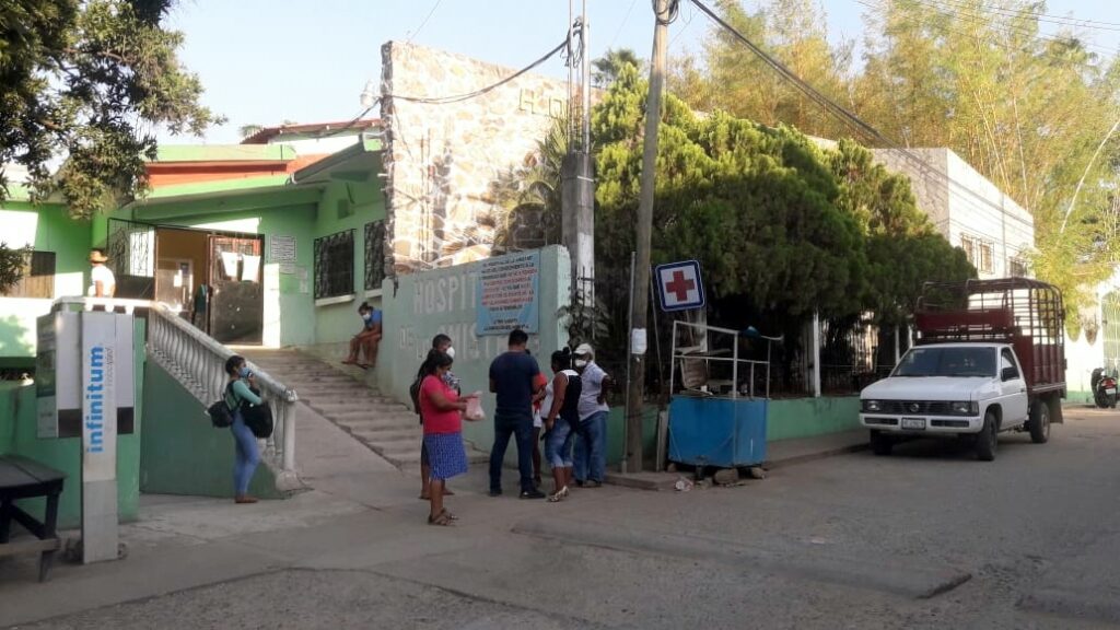 ROJA HOSPITAL DE LA AMISTAD
