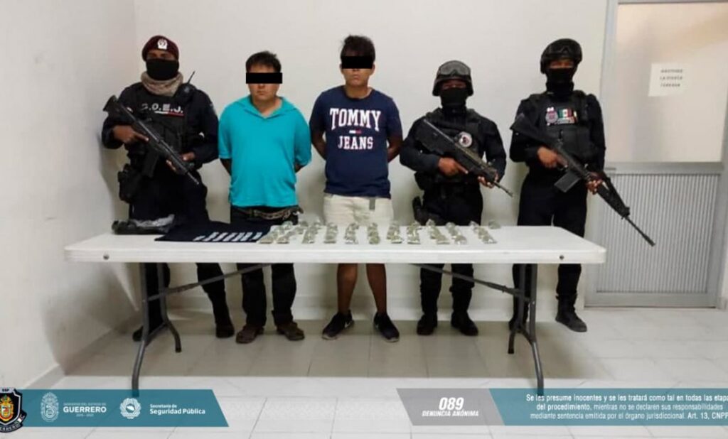 ROJA LOS CAPTURAN CON DROGA