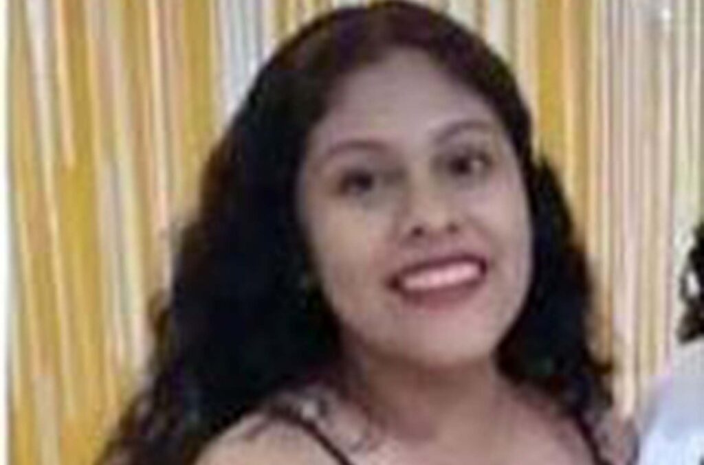 ROJA VIOLETA PINO CRUZ