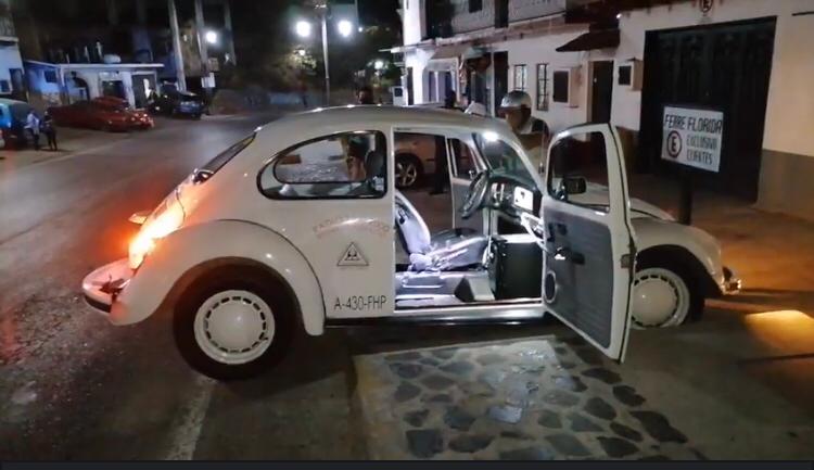 roja lo persiguen a balazos en taxco