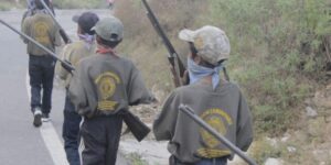 ESTAD NIÑOS ARMADOS