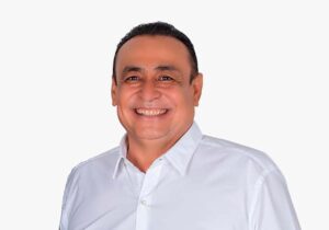 PRINCIPAL JOSÉ EFRÉN LOPÉZ CORTÉS