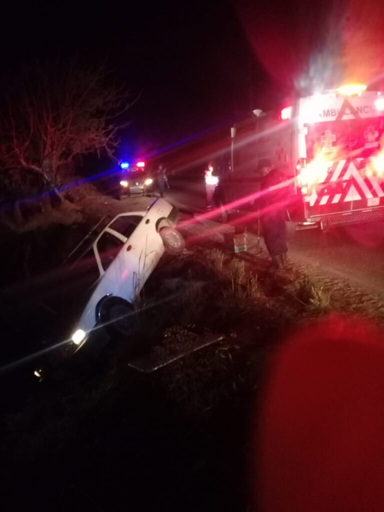 ROJA El automóvil volcado (1)