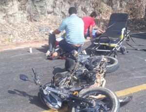 ROJA LA MOTOCICLETA