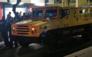 ROJA ROBA CAMION DE VALORES