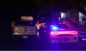 roja matan a transito frente a su familia