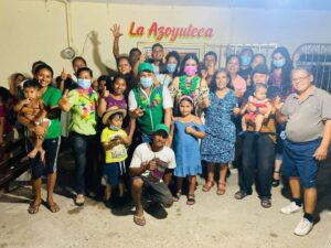 Marquelia Raúl Uranga Carmona, continúa visitando a las familias marquelinas (1)