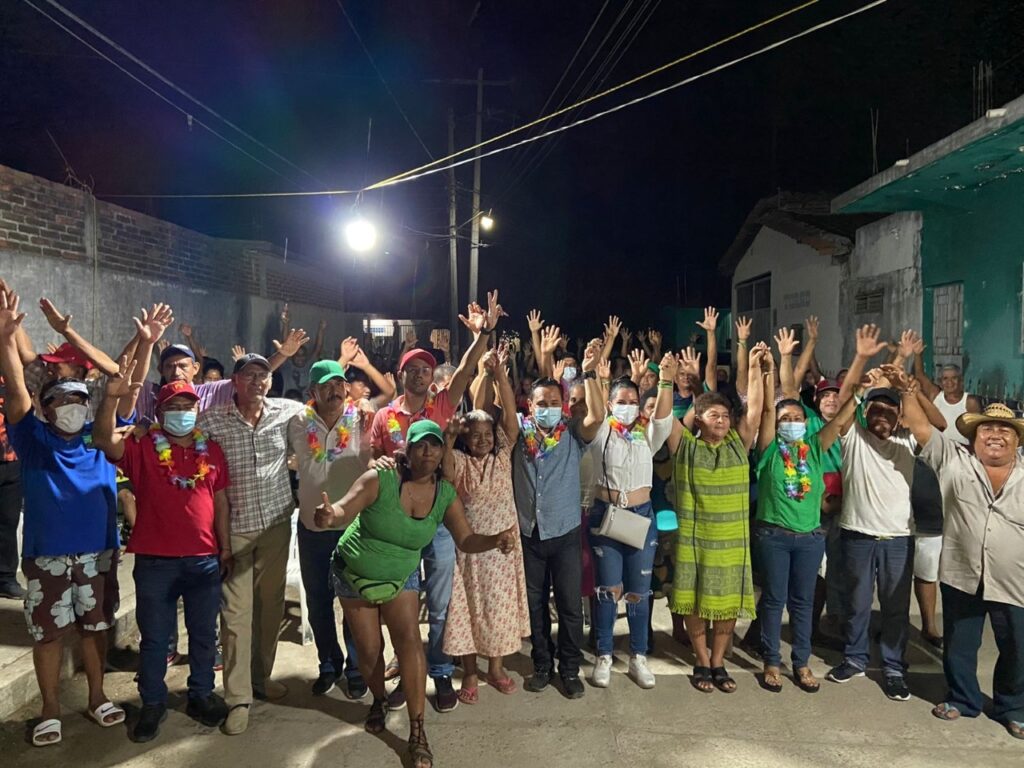 Marquelia Sigue visitando las comunidades