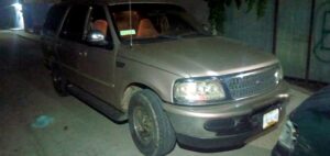 ROJA CAMIONETA