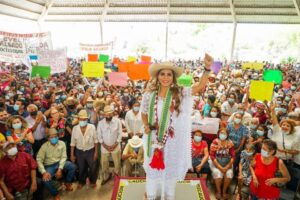 PRINCPAL EVELYN EN OMETEPEC (1)
