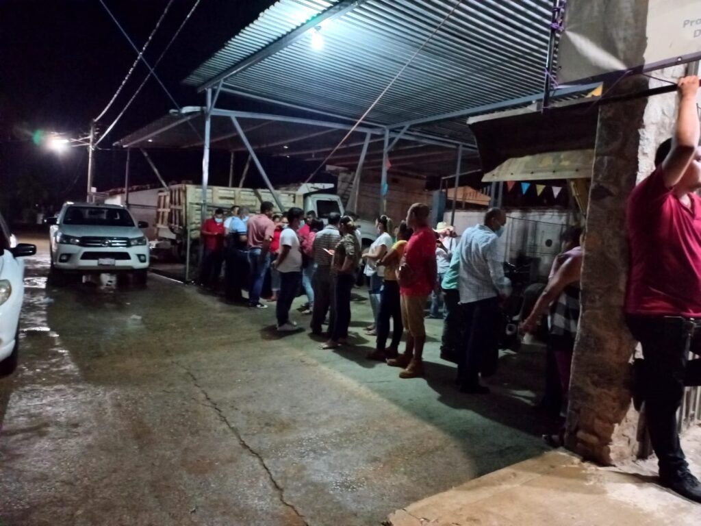 SAN LUIS PERSONAS AFUERA DEL CONSEJO
