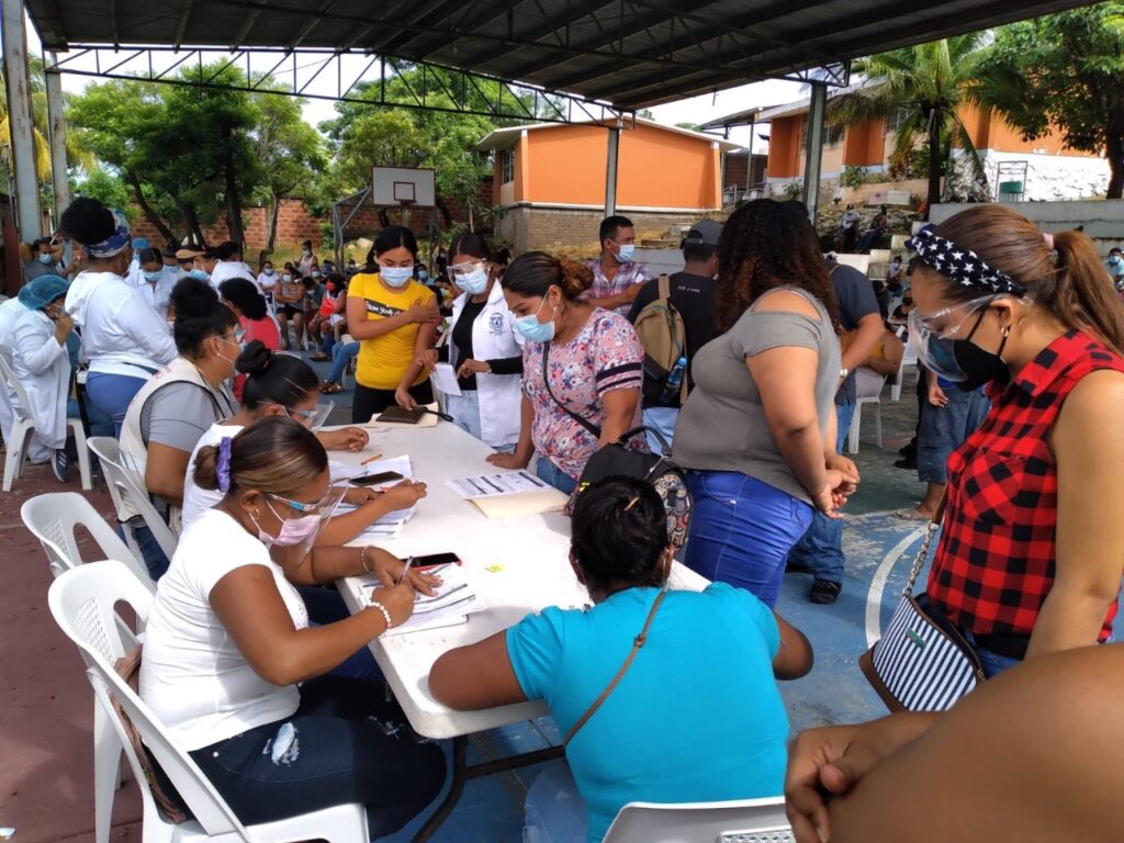 Copala La vacunación en Copala y Cuautepec (1)
