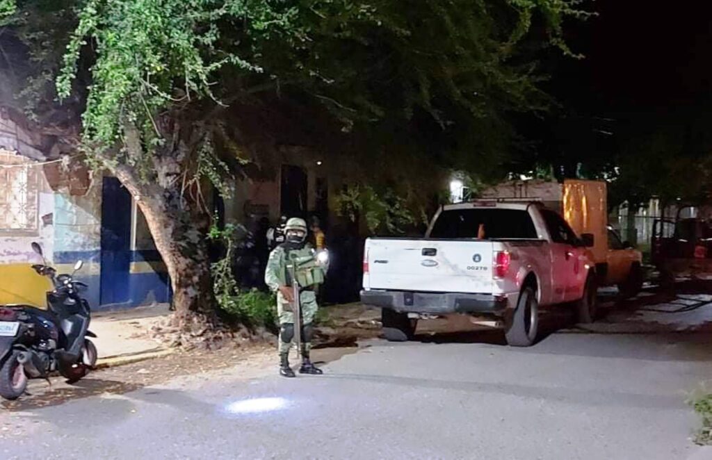 ROJA BALACERA EN UNA CANTINA UN MUERTO Y UN HERIDO