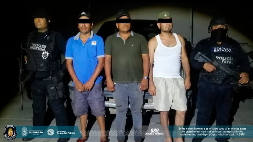 ROJA DETENIDOS PETATLAN