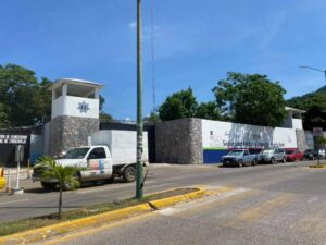 ROJA PRESUNTO SUICIDIO EN BARANDILLA