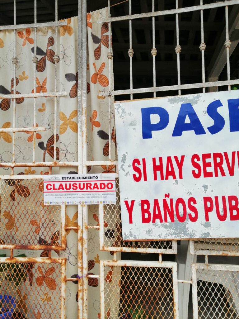 ROJA SELLOS DE CLAUSURA (1)
