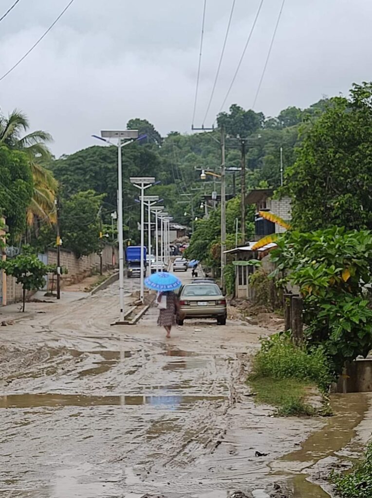 AZOYÚ La obra inconclusa (1)