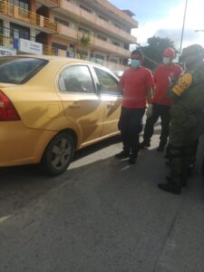 ROJA EL GERENTE DE COPPEL EN SU AUTO (2)