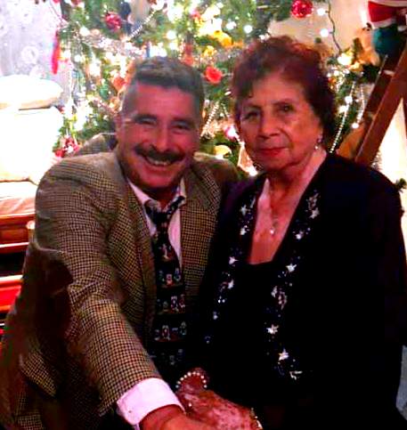 ROJA MADRE E HIJO, EN VIDA