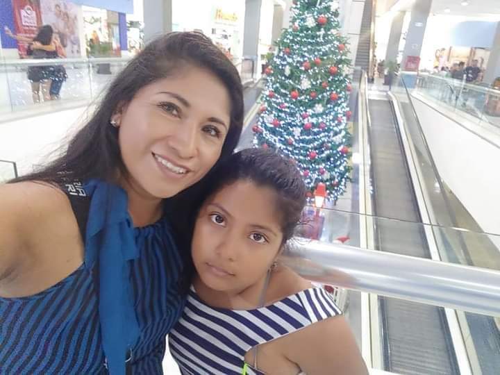 ROJA Nelly Cruz Olayo y su hija