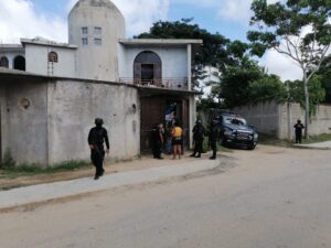 ROJA Durante el diálogo con los policías comunitarios