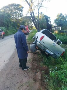 ROJA LA CAMIONETA ACCIDENTADA