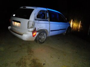 ROJA LA CAMIONETA VOLCADA (1)