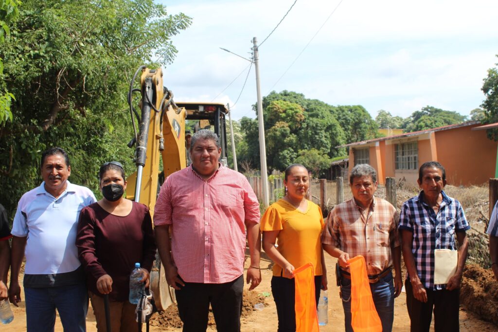 BOLETÍN CUAUTEPEC EL ALCALDE DURANTE EL BANDERAZO