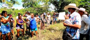 COPALA COMISARIO EJIDAL AL MOMENTO DE DIALOGAR CON INVASORES