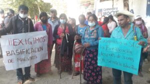 IGUA padres de familias apoyando a los maestros