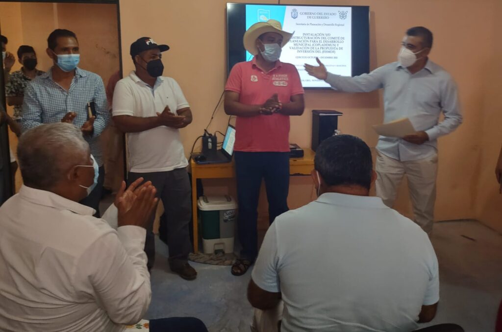 Marquelia Iván López comisario de Capulín Chocolate