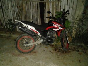 ROJA LA MOTOCICLETA